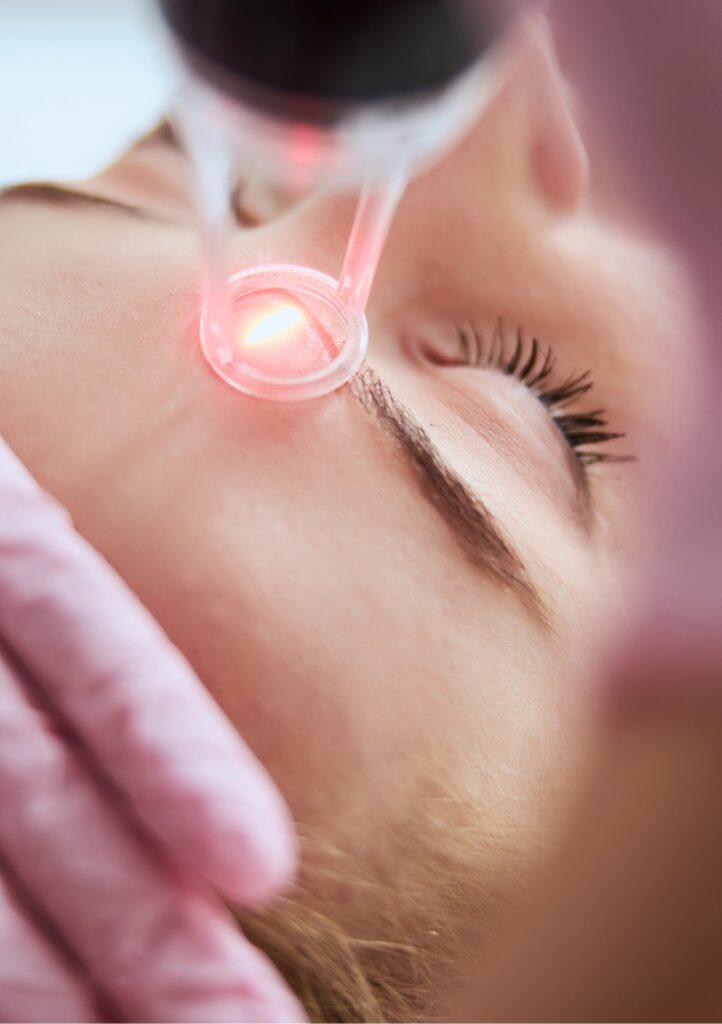Innovación en Rejuvenecimiento Facial / Innovation in Facial Rejuvenation